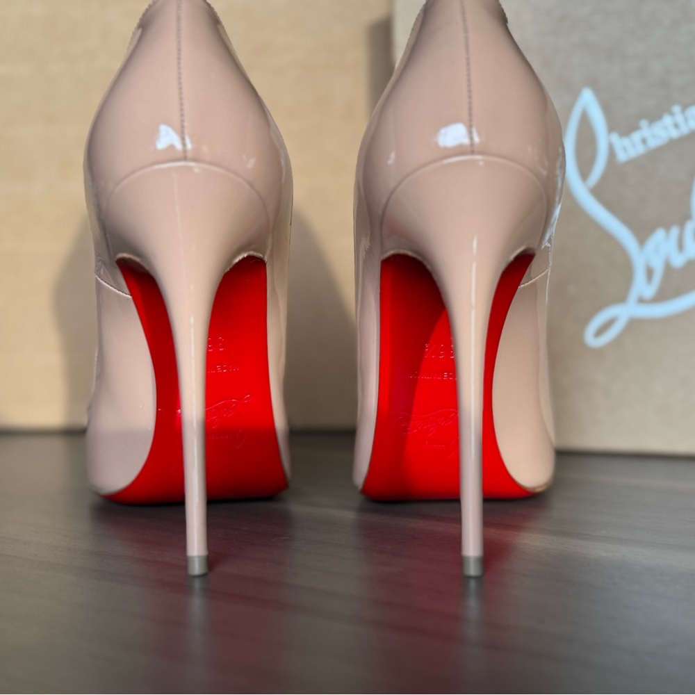 Christian Louboutin “So Kate” heels - Picture 4 of 9
